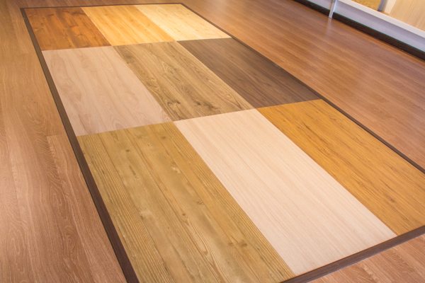 ເປັນຫຍັງຕ້ອງເລືອກ SPC Laminate Flooring?